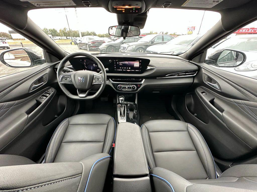 used 2025 Buick Envista car, priced at $25,900