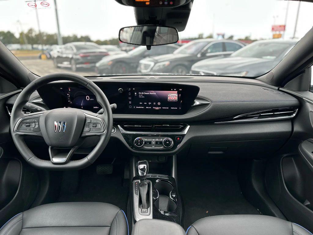 used 2025 Buick Envista car, priced at $25,900