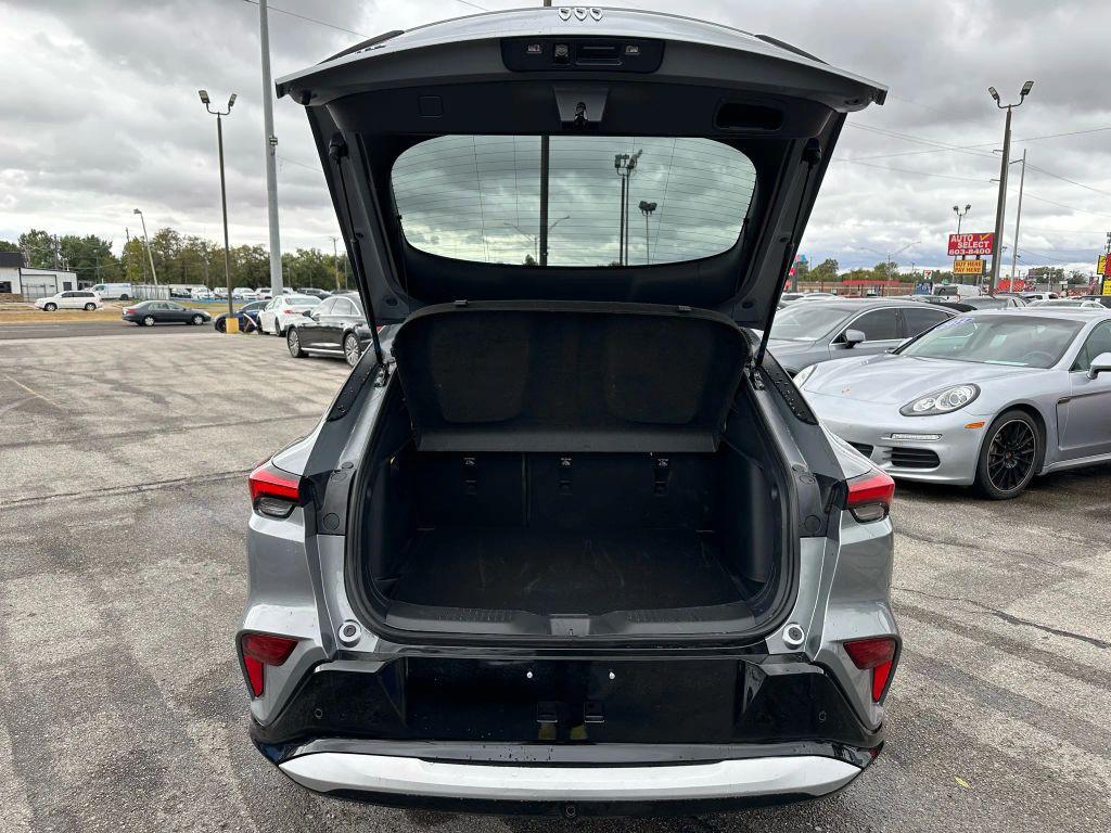 used 2025 Buick Envista car, priced at $25,900