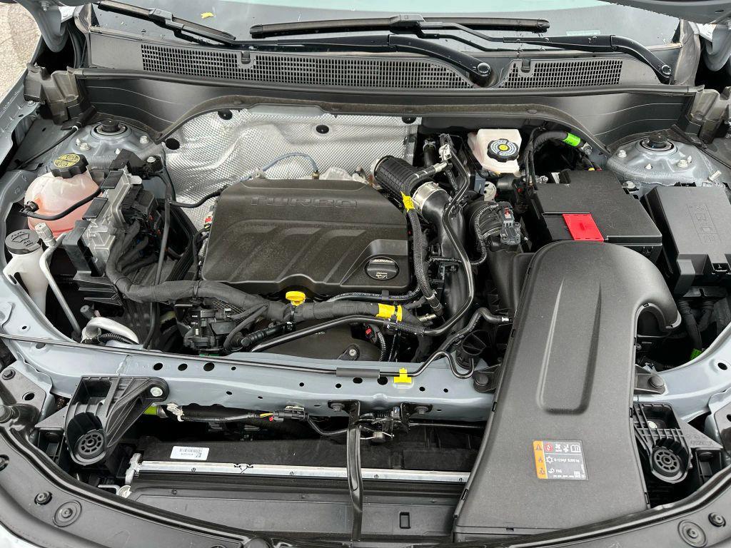 used 2025 Buick Envista car, priced at $25,900