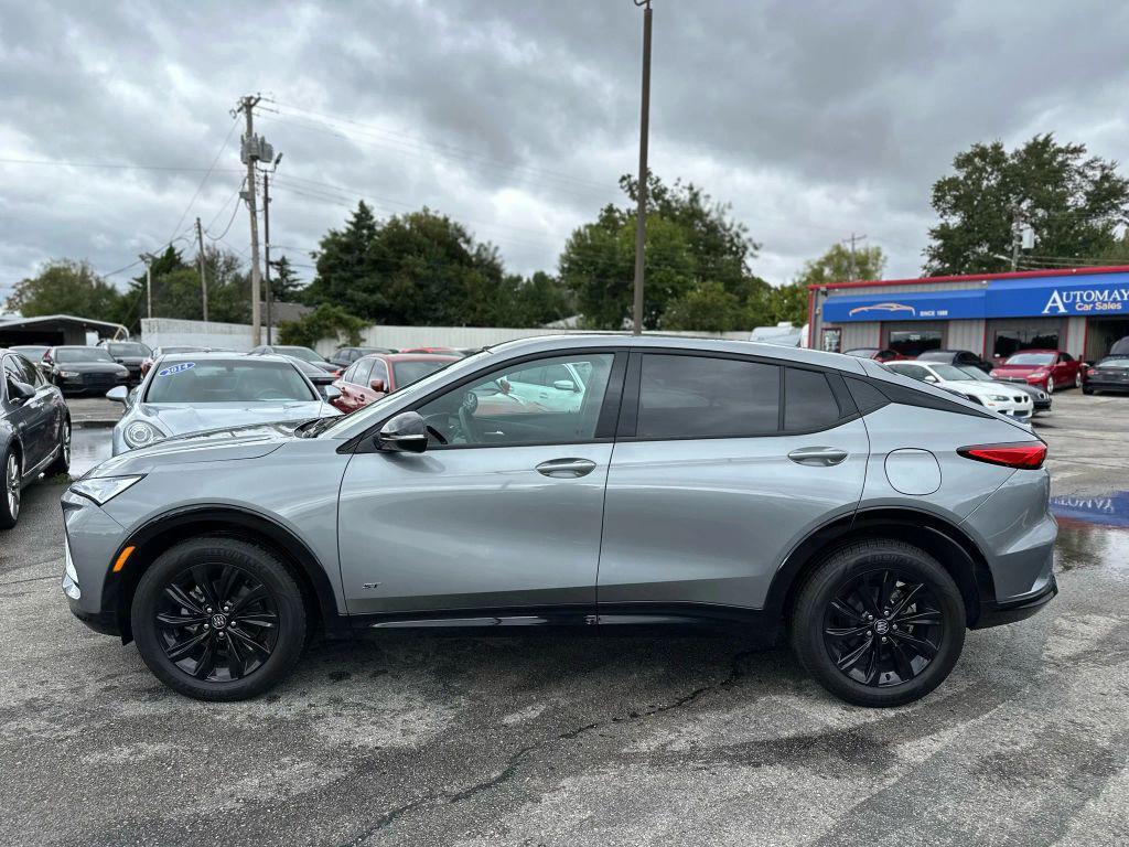 used 2025 Buick Envista car, priced at $25,900