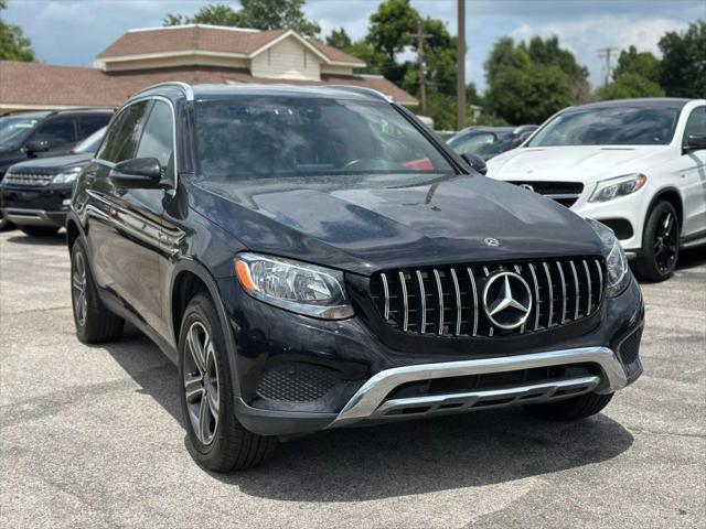 used 2019 Mercedes-Benz GLC 300 car, priced at $19,900