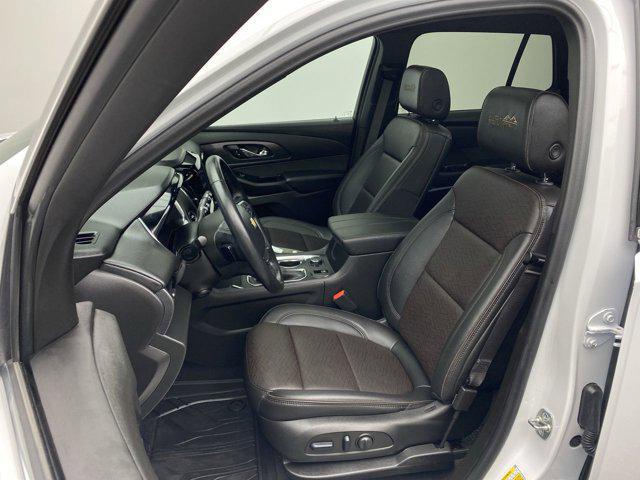 used 2023 Chevrolet Traverse car, priced at $46,998