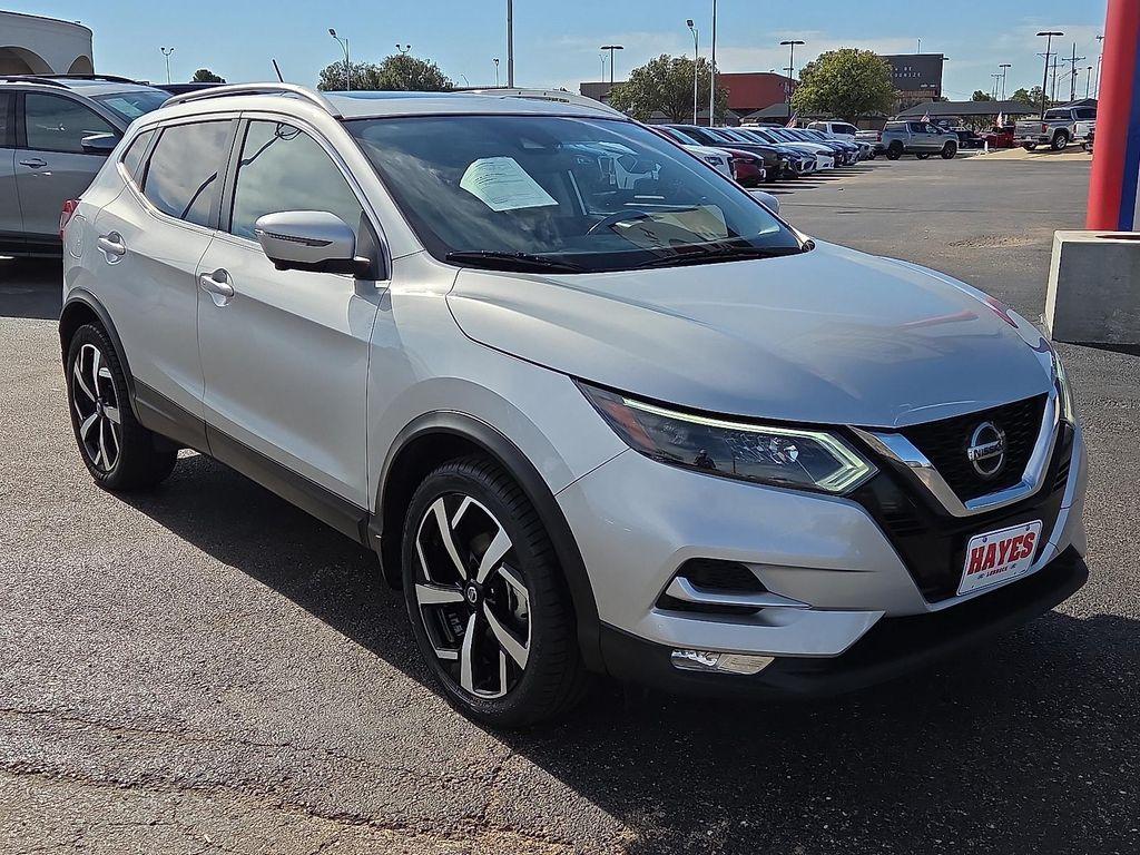 used 2022 Nissan Rogue Sport car, priced at $26,995