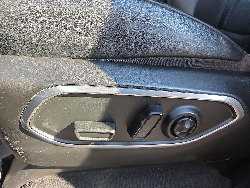 used 2022 Jeep Wagoneer car, priced at $40,490