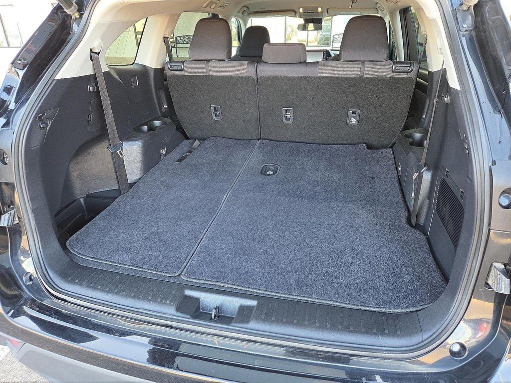 used 2021 Toyota Highlander car, priced at $27,995