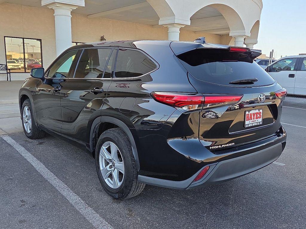 used 2021 Toyota Highlander car, priced at $27,995