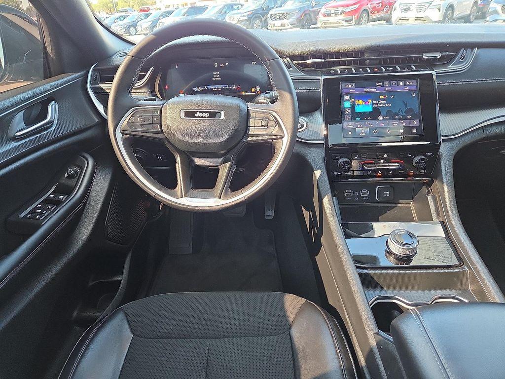 used 2024 Jeep Grand Cherokee car, priced at $38,995