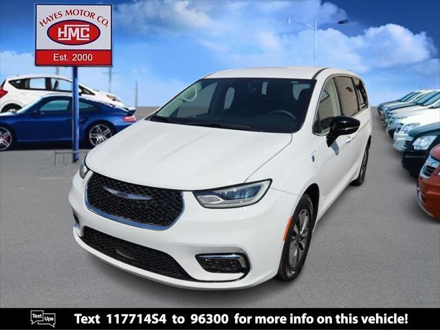 used 2024 Chrysler Pacifica Hybrid car, priced at $35,995