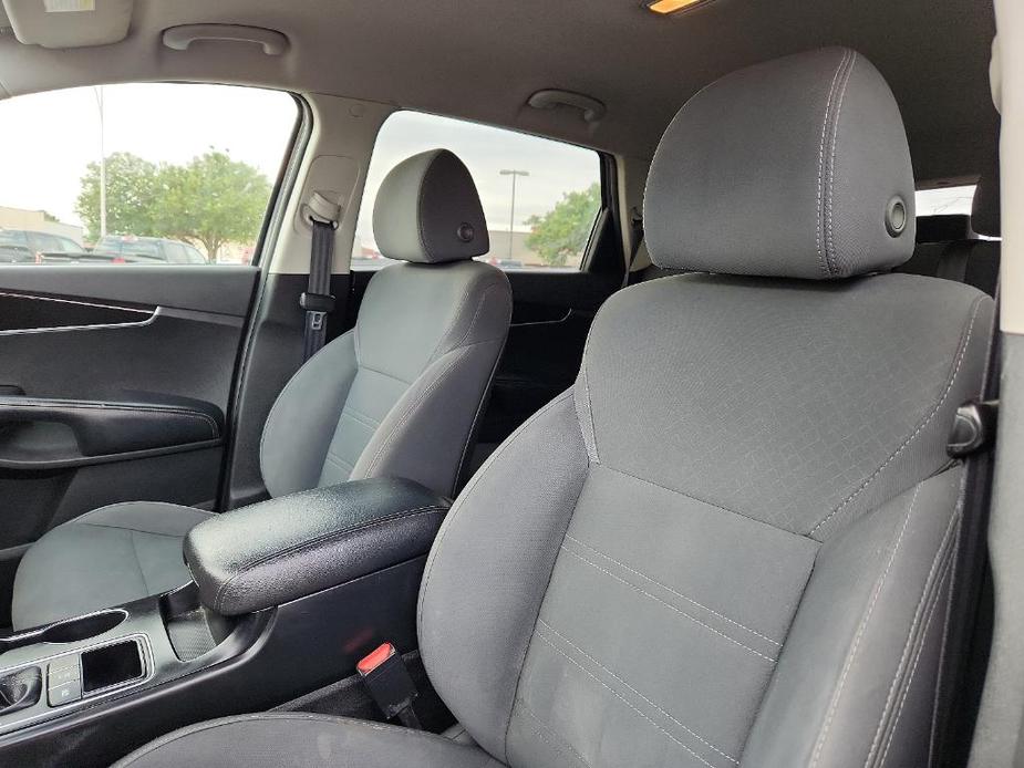 used 2019 Kia Sorento car, priced at $16,690