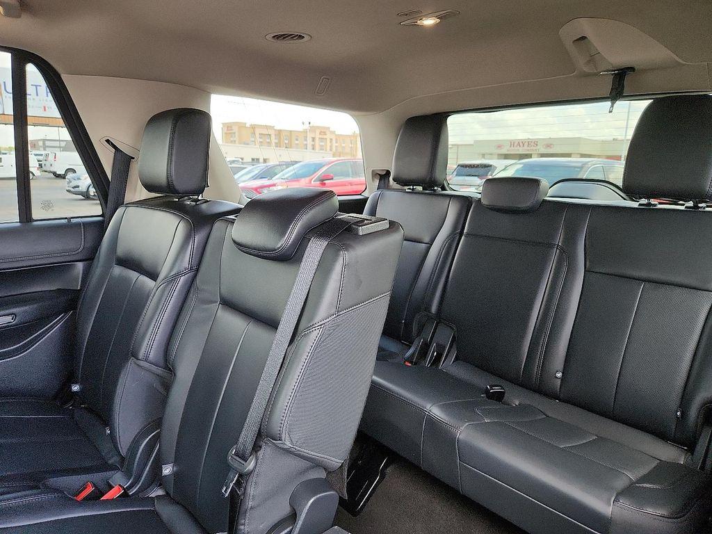 used 2024 Ford Expedition car, priced at $52,490