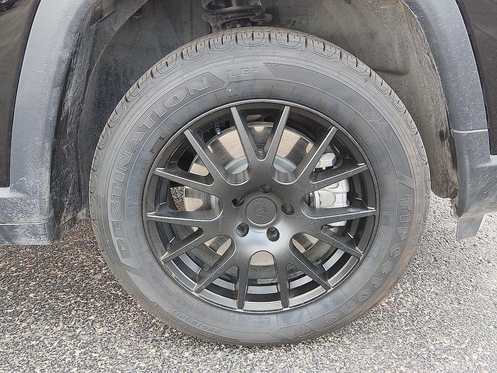 used 2025 Jeep Compass car, priced at $27,490
