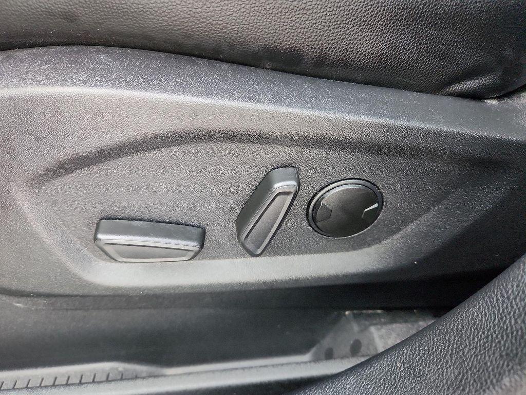 used 2024 Ford Edge car, priced at $28,691