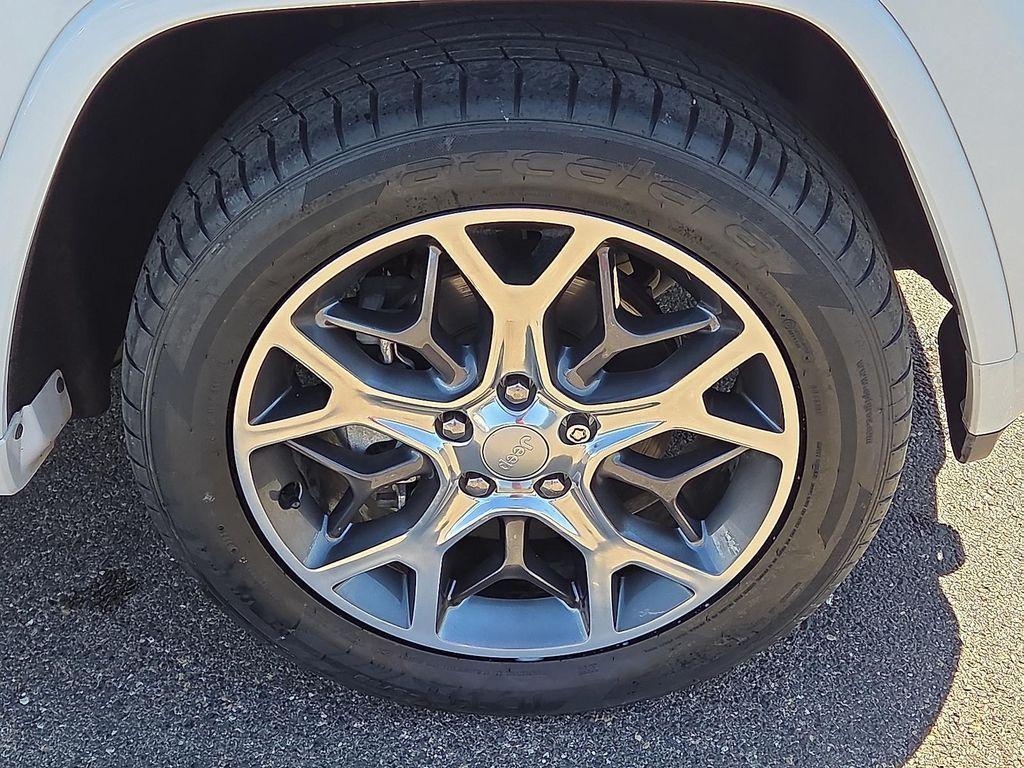 used 2019 Jeep Grand Cherokee car, priced at $27,995