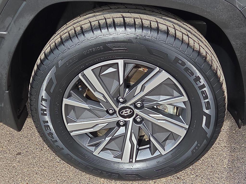 used 2024 Hyundai TUCSON Hybrid car, priced at $29,995