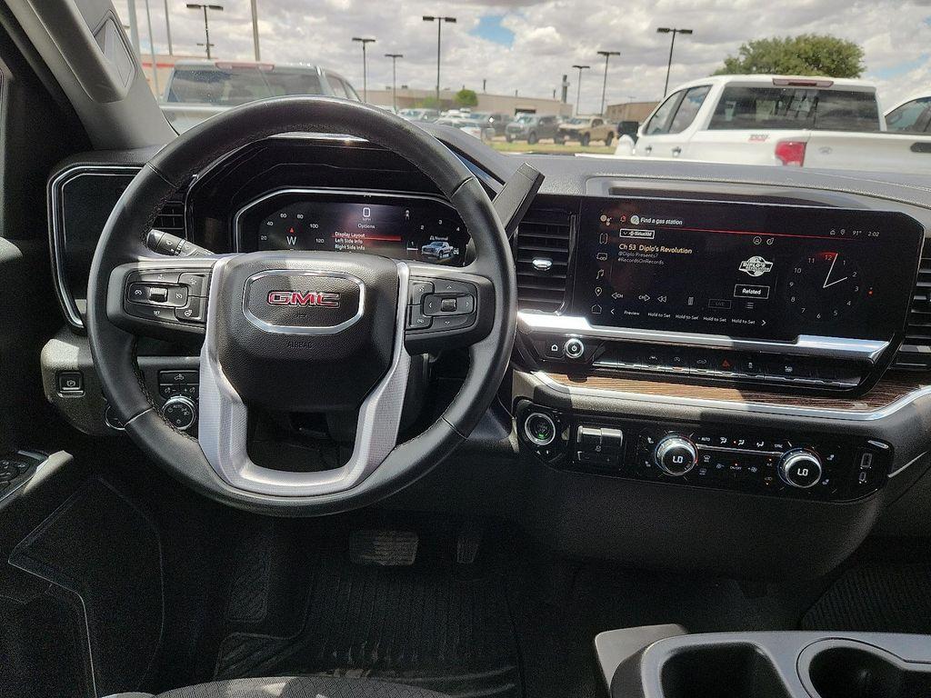 used 2023 GMC Sierra 1500 car, priced at $39,990