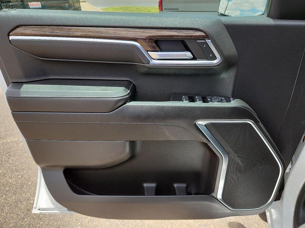used 2023 GMC Sierra 1500 car, priced at $39,990