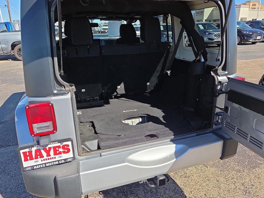 used 2015 Jeep Wrangler Unlimited car, priced at $19,995