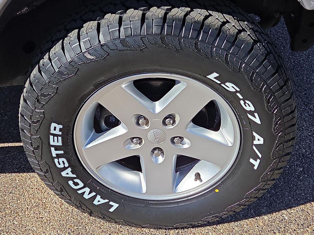 used 2015 Jeep Wrangler Unlimited car, priced at $19,995