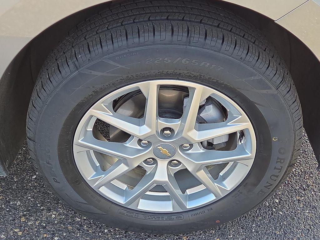 used 2023 Chevrolet Equinox car, priced at $23,995