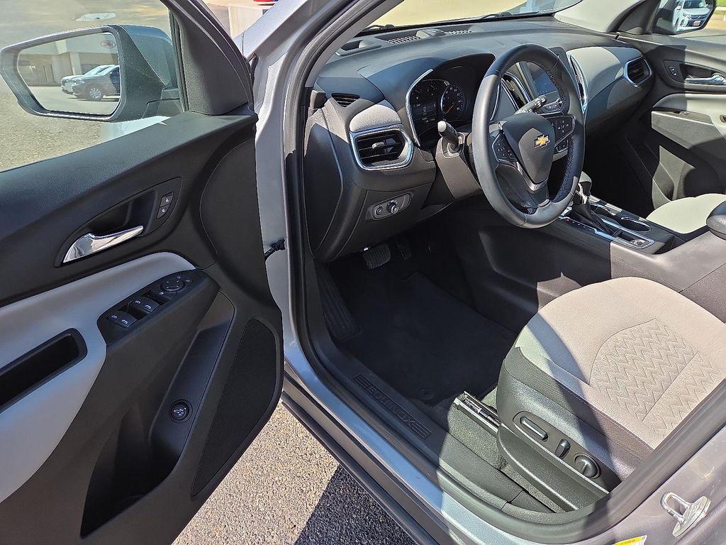 used 2023 Chevrolet Equinox car, priced at $23,995