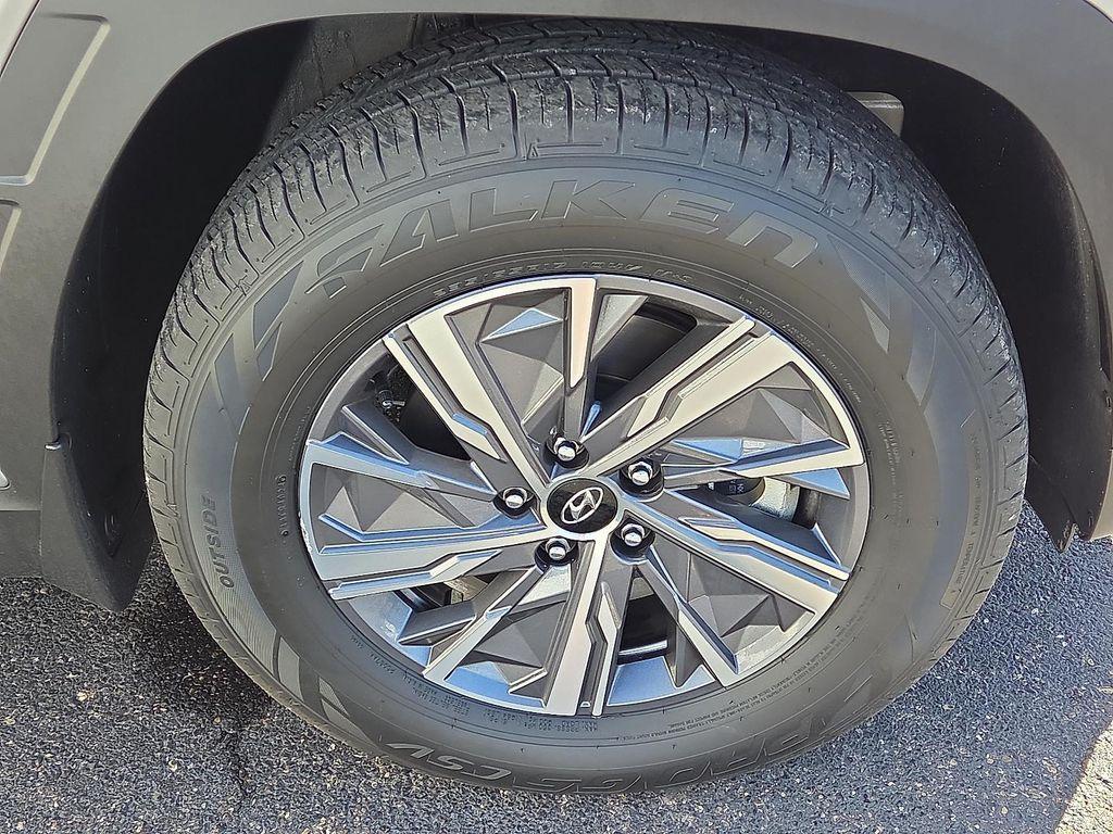used 2024 Hyundai TUCSON Hybrid car, priced at $29,995