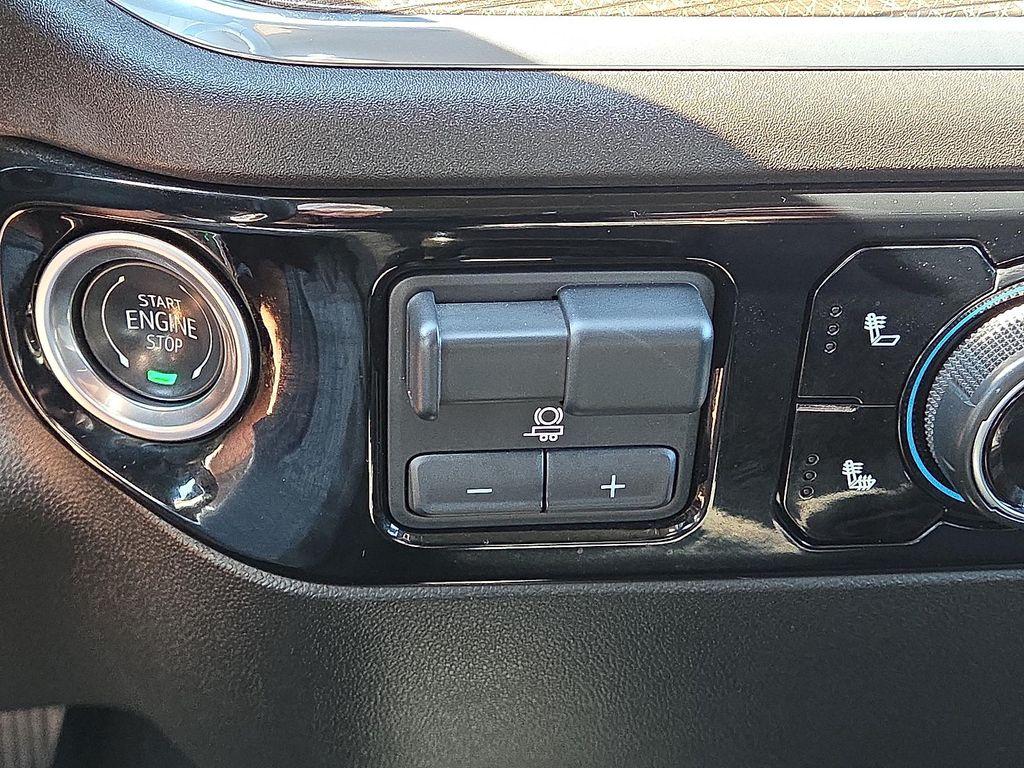 used 2025 Chevrolet Silverado 1500 car, priced at $39,995