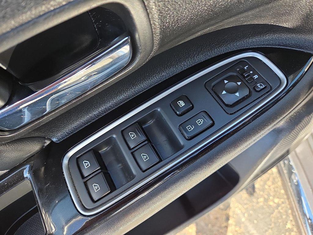 used 2022 Mitsubishi Outlander PHEV car, priced at $23,995