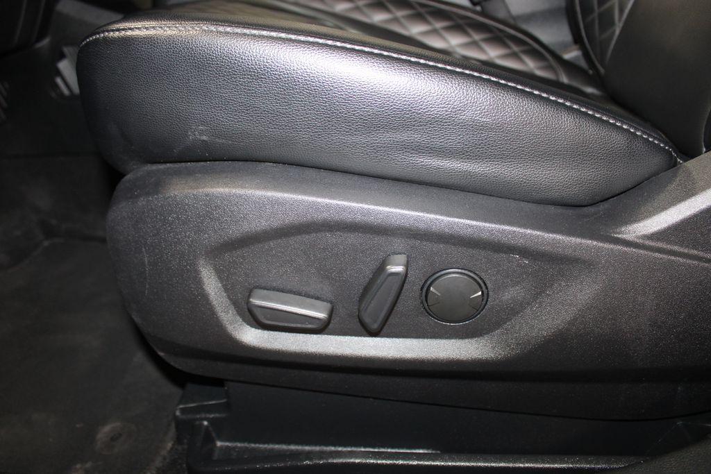 used 2024 Ford Edge car, priced at $23,498