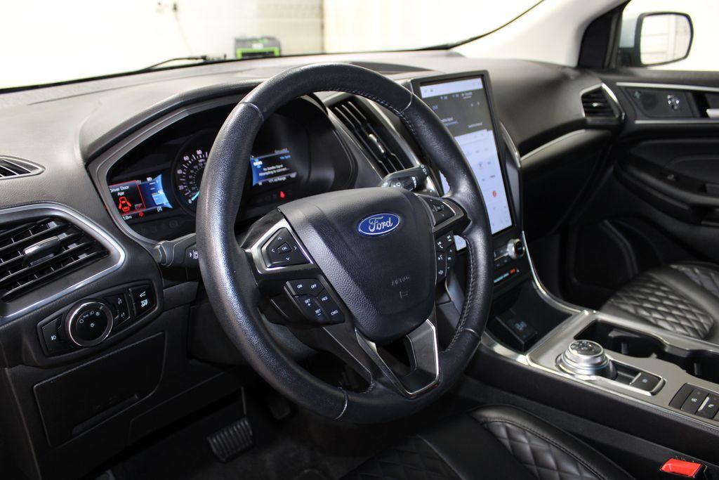 used 2024 Ford Edge car, priced at $23,498