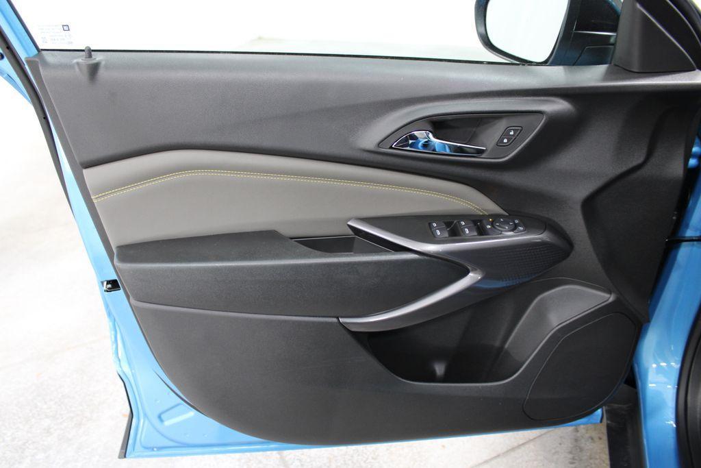 new 2026 Chevrolet Trax car, priced at $27,925