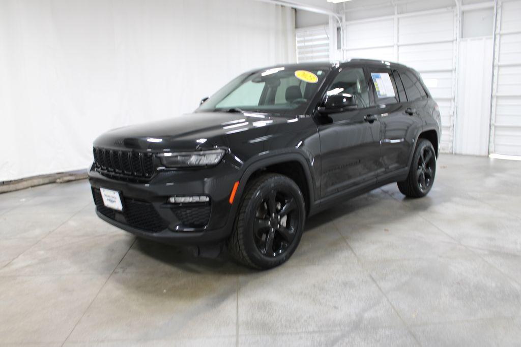used 2023 Jeep Grand Cherokee car, priced at $26,000