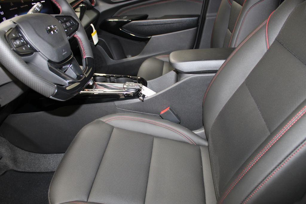 new 2025 Chevrolet Trax car, priced at $26,463