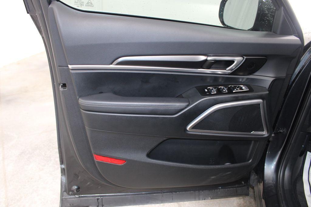 used 2024 Kia Telluride car, priced at $36,888