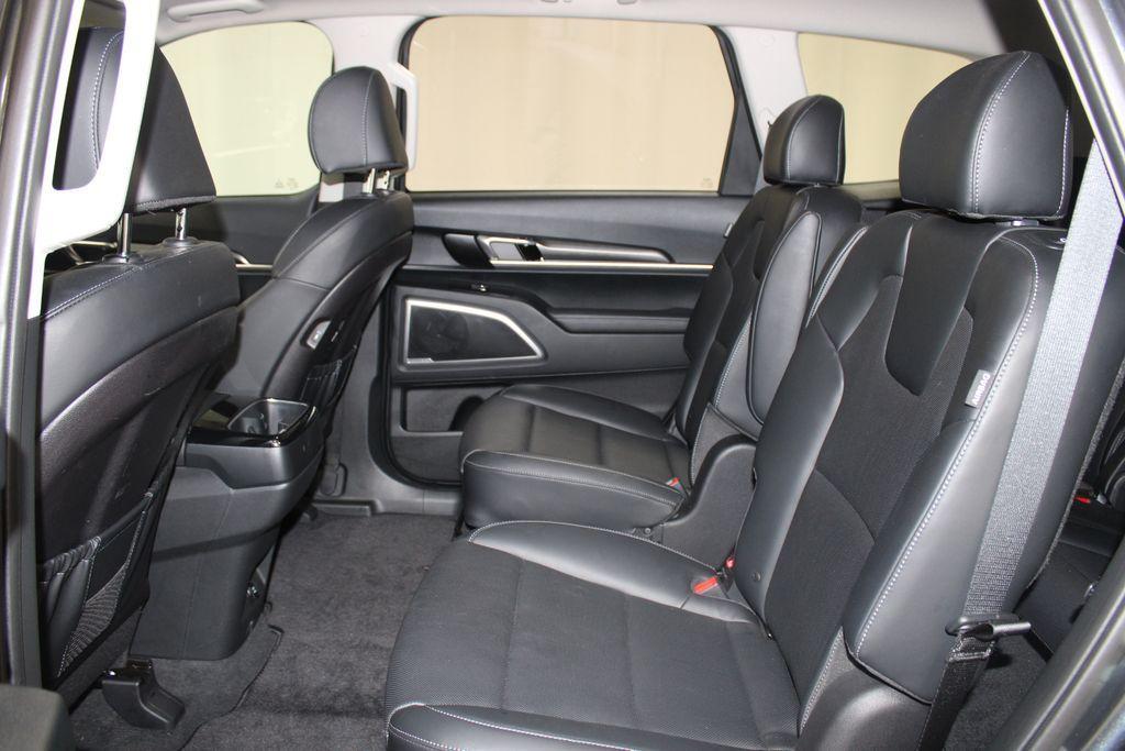 used 2024 Kia Telluride car, priced at $36,888