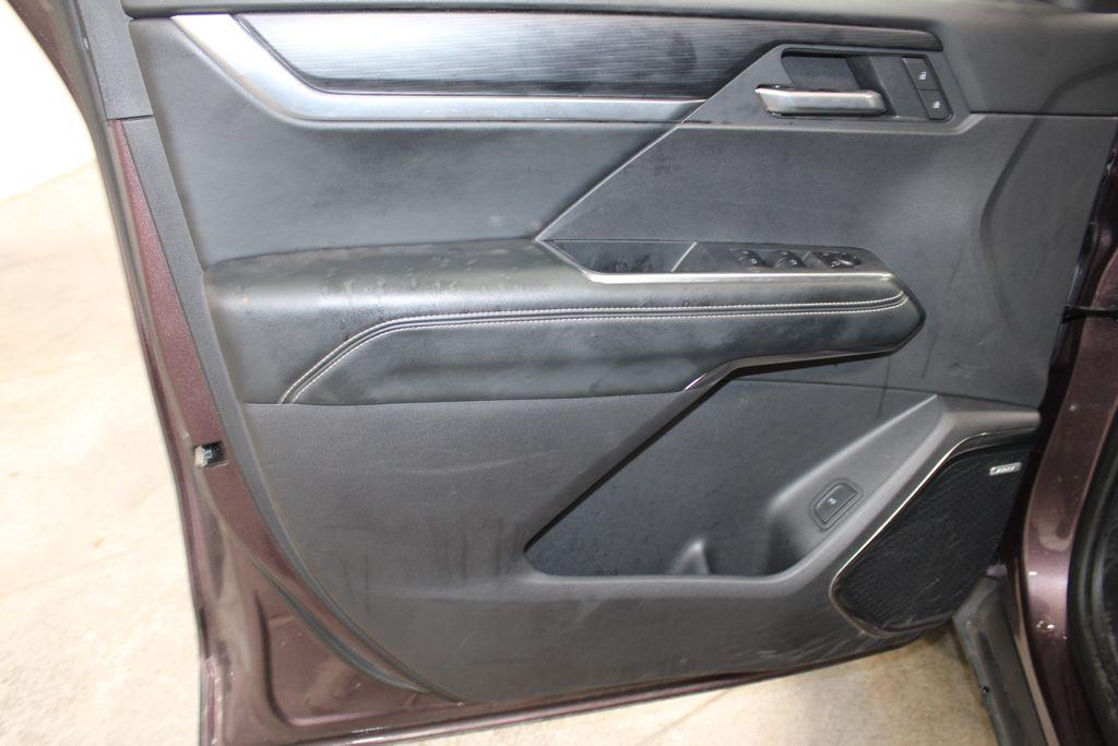 used 2025 GMC Acadia car, priced at $36,188