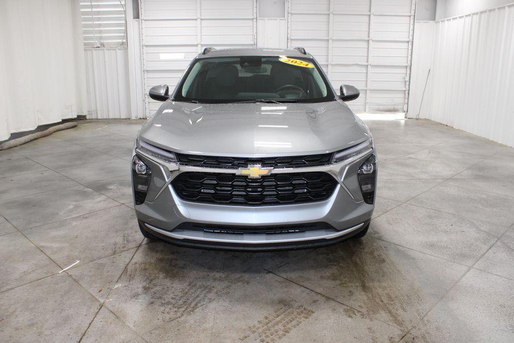 used 2024 Chevrolet Trax car, priced at $23,798