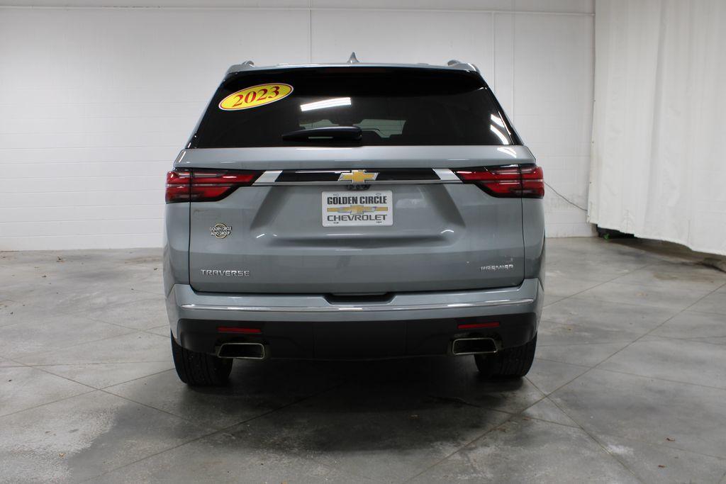 used 2023 Chevrolet Traverse car, priced at $37,192