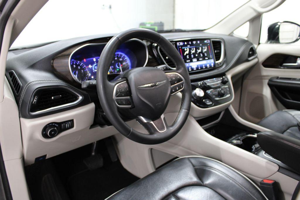 used 2023 Chrysler Pacifica car, priced at $29,298