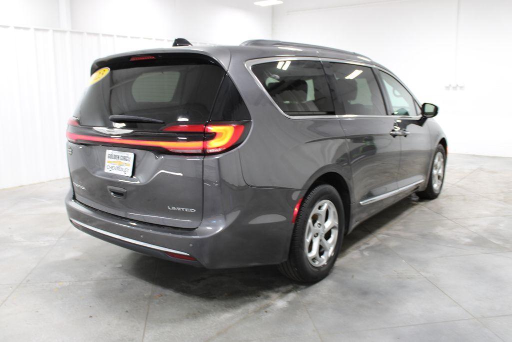 used 2023 Chrysler Pacifica car, priced at $29,298