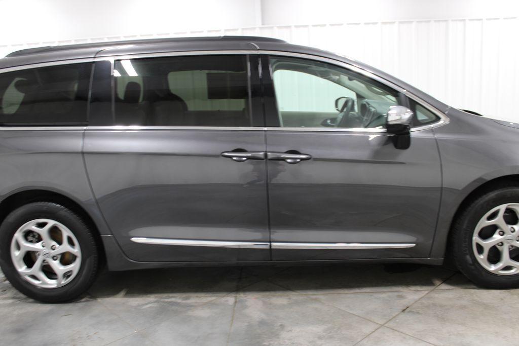 used 2023 Chrysler Pacifica car, priced at $29,298