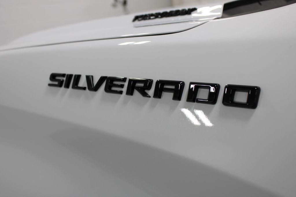 new 2025 Chevrolet Silverado 1500 car, priced at $46,726