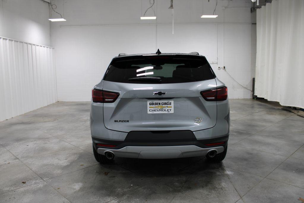 new 2025 Chevrolet Blazer car, priced at $40,988