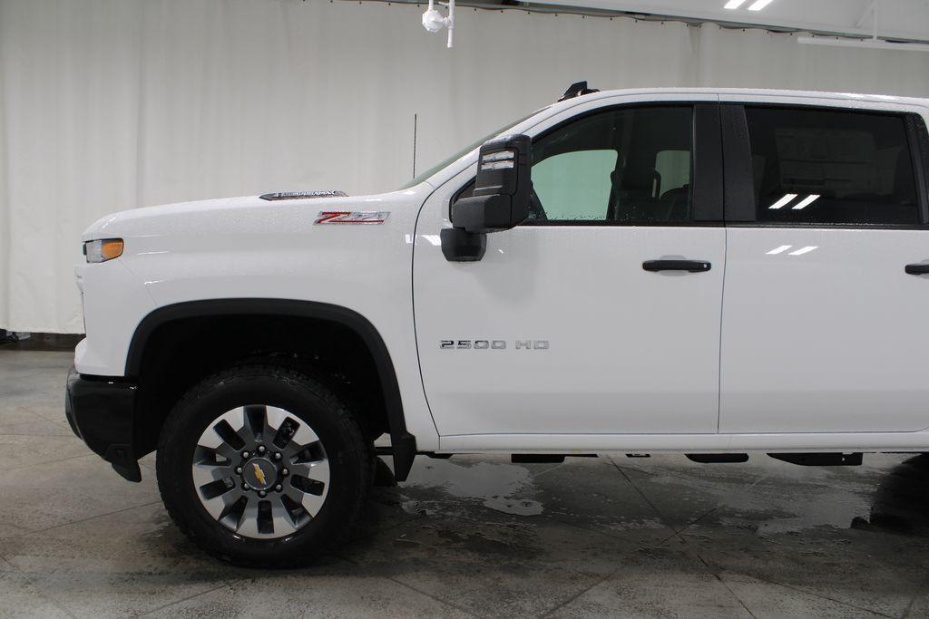 new 2025 Chevrolet Silverado 2500 car, priced at $63,988