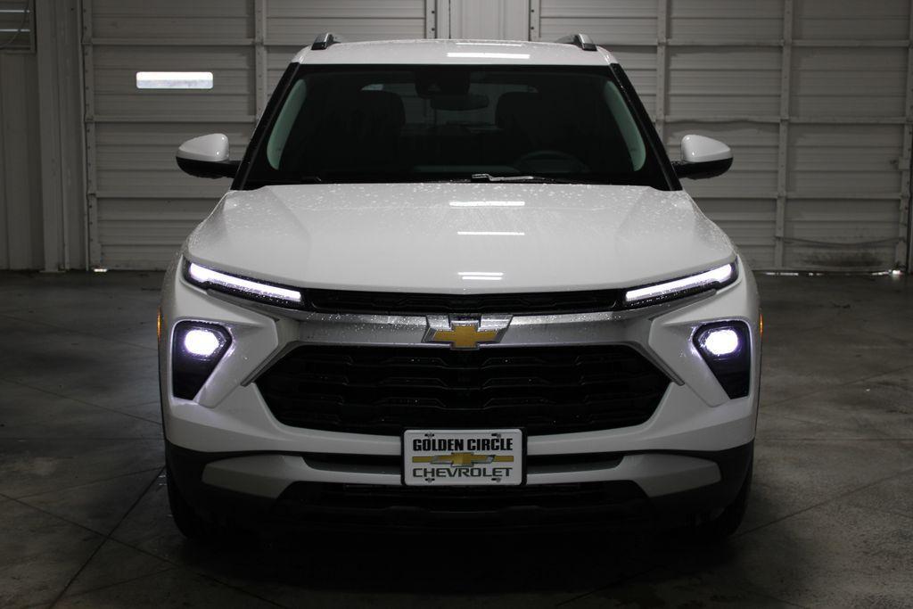 new 2025 Chevrolet TrailBlazer car, priced at $26,188