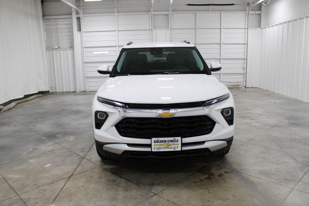 new 2025 Chevrolet TrailBlazer car, priced at $26,188