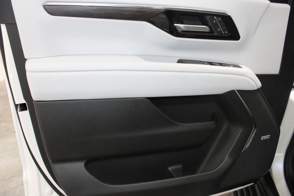 new 2025 Chevrolet Tahoe car, priced at $86,252