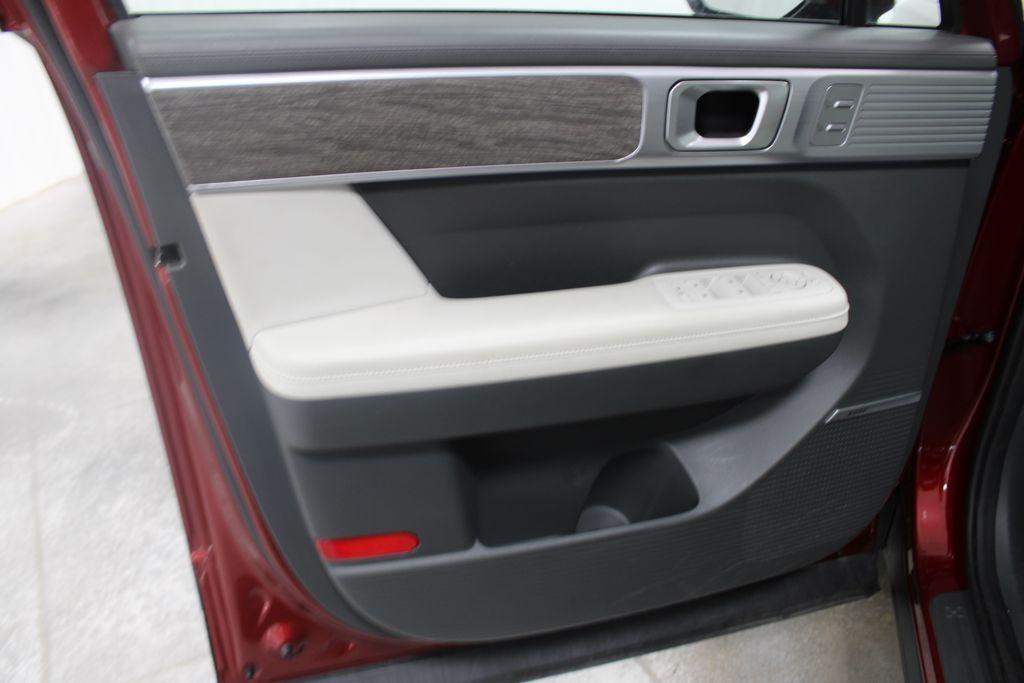 used 2024 Hyundai Santa Fe car, priced at $31,168