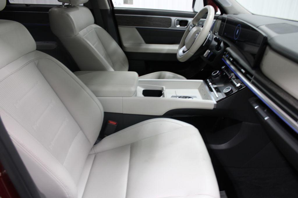 used 2024 Hyundai Santa Fe car, priced at $31,168