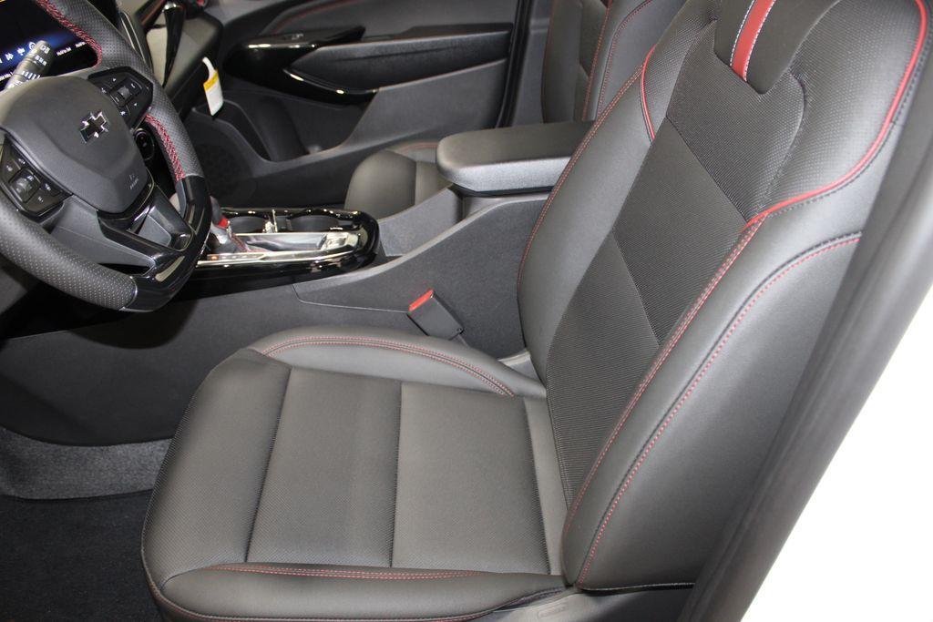 new 2025 Chevrolet Trax car, priced at $26,759
